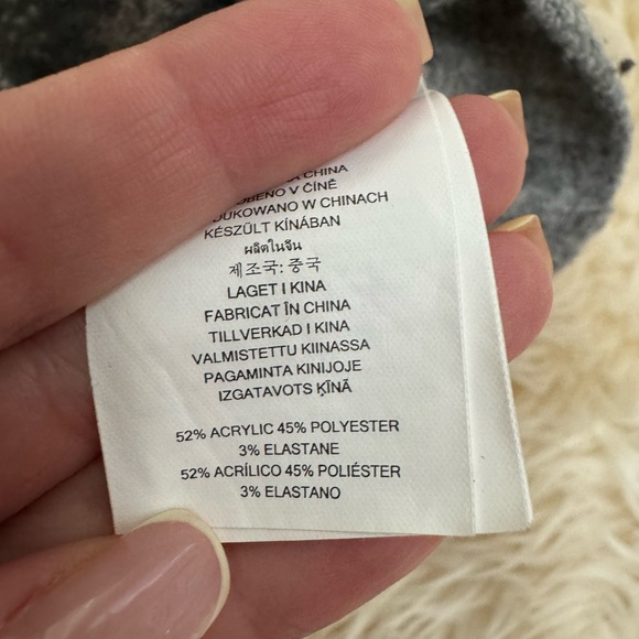 Michael Kors sweater XS - Picture 2 of 5